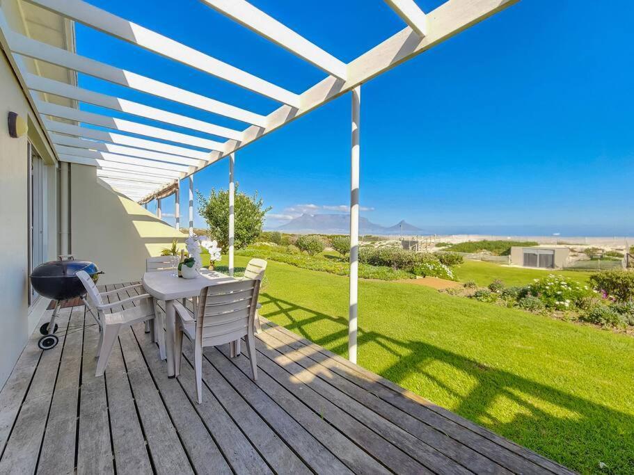 Beachfront Getaway In Dolphin Appartement *