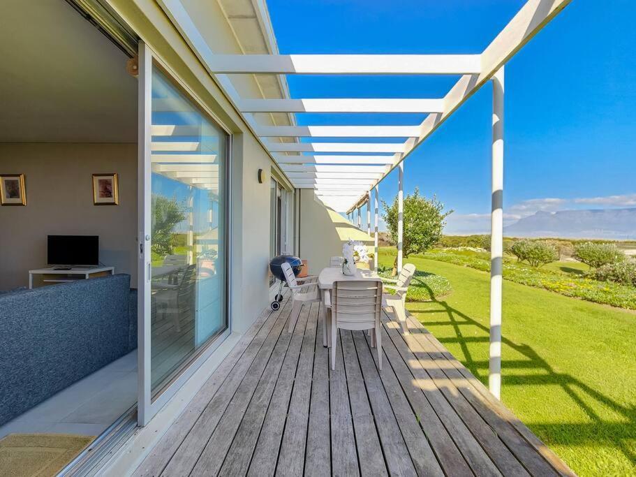 Beachfront Getaway In Dolphin * Le Cap